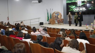 Imagem referente à notícia: I Seminário Étnico-Racial fortalece compromisso da Rede Municipal de Ensino com a educação antirracista