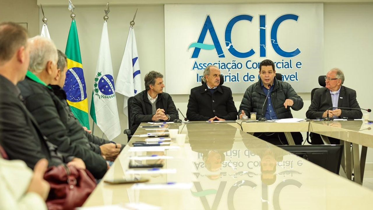 Gugu Bueno presta contas ao setor produtivo e destaca novo protagonismo do Oeste
