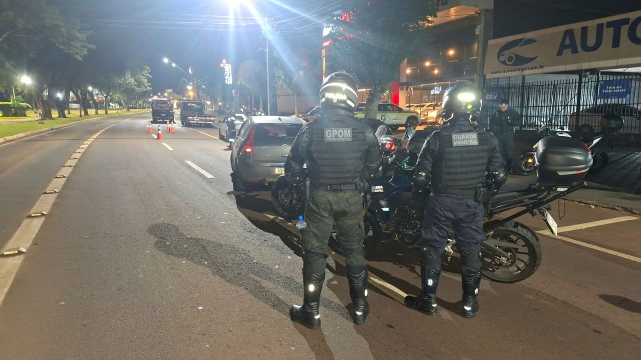 Durante operação Lei Seca em Cascavel, motorista é preso por embriaguez ao volante na Avenida Brasil