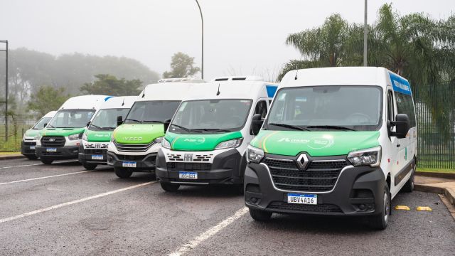 Itaipu entrega 18 vans a entidades sociais do Paraná e do Mato Grosso do Sul