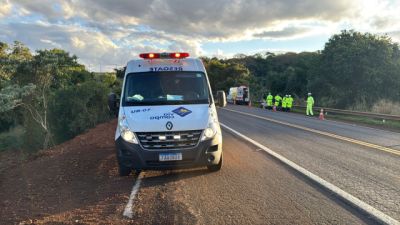 Imagem referente à notícia: Casal fica ferido após pneu de motocicleta estourar na BR-369, em Cascavel