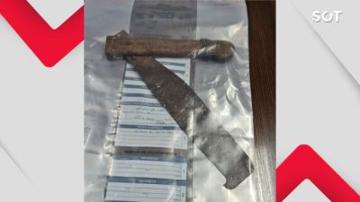 Imagem referente à notícia: Mulher é presa após perseguir a própria filha com facão durante briga familiar no Bairro Esmeralda