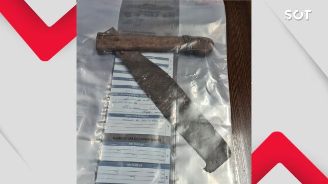 Mulher é presa após perseguir a própria filha com facão durante briga familiar no Bairro Esmeralda