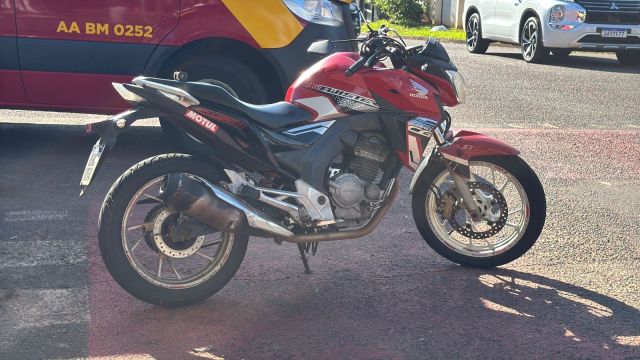 Motociclista de 27 anos fica ferida em colisão com carro na Região do Lago, em Cascavel