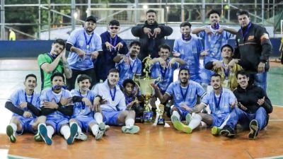 Imagem referente à notícia: RZN vence Braganey nos pênaltis e conquista título inédito da Copa Floresta de Futsal 2026