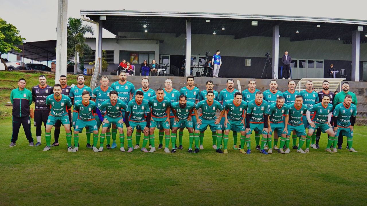 Caramuru Futebol Clube goleia Braganey por 7 a 2 e garante classificação na Oeste Cup 40+