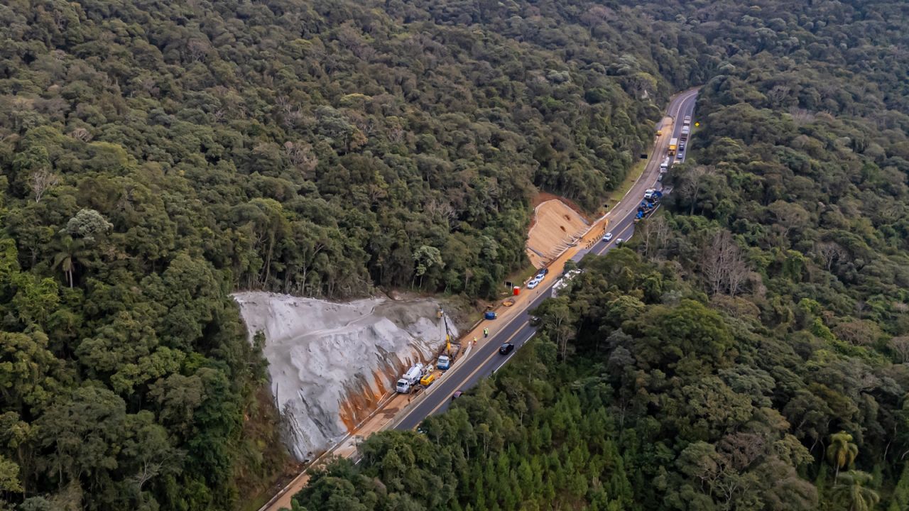 EPR Iguaçu finaliza contenção em taludes de seis pontos da Serra da Esperança e obras entram na etapa final