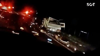 Imagem referente à notícia: Duas pessoas morem após grave colisão entre Corcel II e camionete na PR-158, em Laranjeiras do Sul