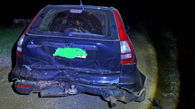 Imagem referente à notícia: Colisão traseira na PR-467 deixa motorista ferido e causa danos em dois veículos em Marechal Cândido Rondon