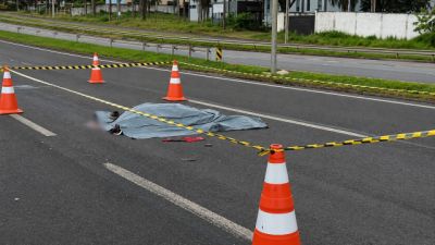 Imagem referente à notícia: Pedestre morre atropelado na BR-277 em Foz do Iguaçu e motorista foge sem prestar socorro