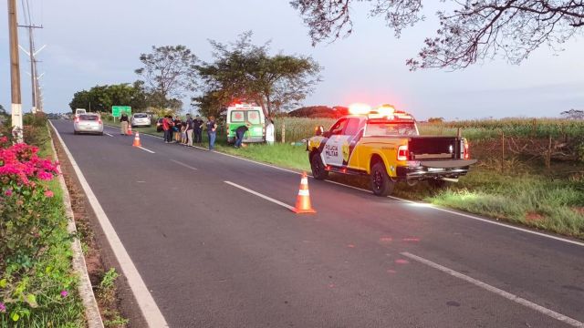 Ciclista morre após perder o equilíbrio e ser atropelado por utilitário na PR-340