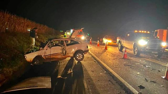 Criança de 6 anos morre após carro invadir pista contrária e provocar grave acidente na BR-369, em Mamborê