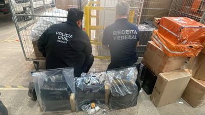Imagem referente à notícia: Polícia Civil e Receita Federal apreendem mais de 47 quilos de maconha enviados para São Paulo em transportadora de Cascavel