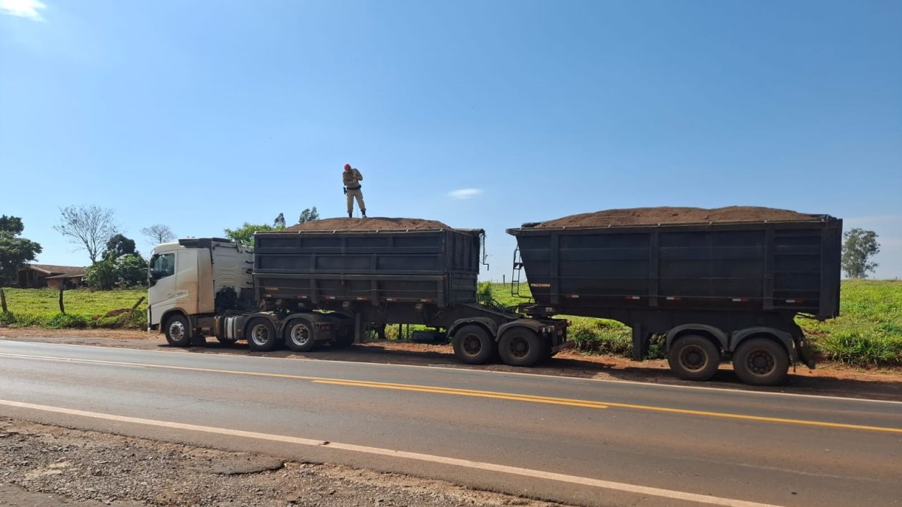 Motorista é preso na PR-182 após apresentar CNH falsa durante operação da Polícia Rodoviária