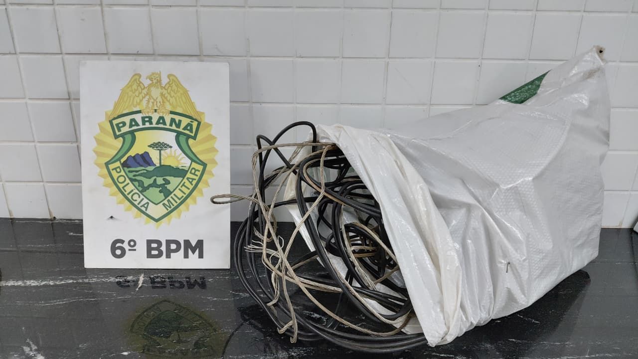 Homem é preso após ser detido por moradores com quase 4 quilos de fios furtados no Bairro Universitário