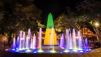 Imagem referente à notícia: Marco das Três Fronteiras é roteiro de férias com cultura, gastronomia e história em Foz do Iguaçu