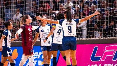 Imagem referente à notícia: Stein Cascavel Futsal vence o Barateiro por 4 a 2, permanece invicto e na liderança da LFF