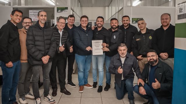 Prefeitura de Cascavel investe na revitalização do campo sintético do Jardim Colonial