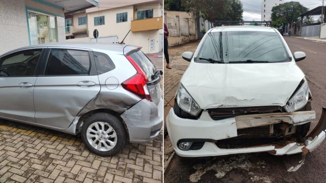 Colisão entre Honda Fit e Fiat Siena em cruzamento de Cascavel deixa apenas danos materiais