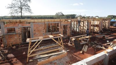Imagem referente à notícia: Obra do novo Cmei de Juvinópolis avança na área rural de Cascavel