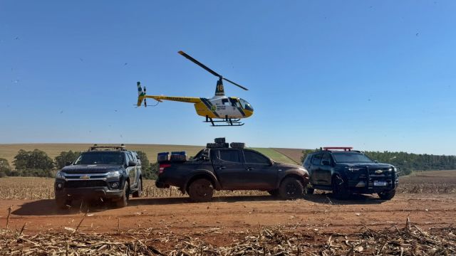 Operação integrada apreende 487 quilos de maconha e recupera caminhonete furtada após perseguição no Paraná