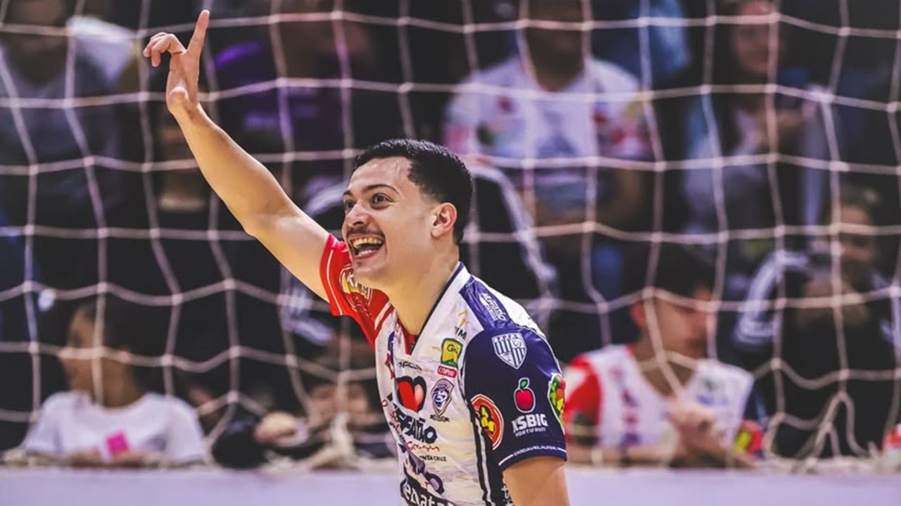 Imagem referente a notícia: Cascavel Futsal sofre virada no fim e é derrotado pelo Joinville pela Liga Nacional