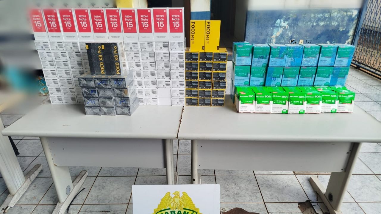 Duas mulheres são presas com carro furtado e carga de celulares na BR-277, em Cascavel