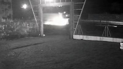 Imagem referente à notícia: Vídeo mostra momento em que motociclista morre após colisão frontal com caminhão na BR-369, em Cascavel