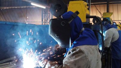 Imagem referente à notícia: Prefeitura abre credenciamento para subsidiar aluguel de empresas e expandir economia