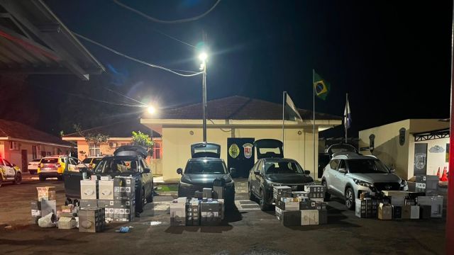 Imagem referente a notícia: PM prende quatro suspeitos e apreende carga milionária de eletrônicos, vinhos e medicamentos em Assis Chateaubriand