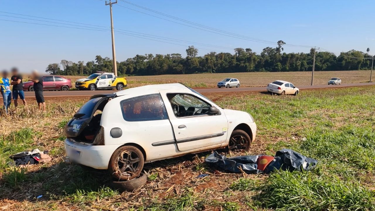 Jovem de 21 anos morre após carro capotar na PR-581 entre Assis Chateaubriand e Tupãssi
