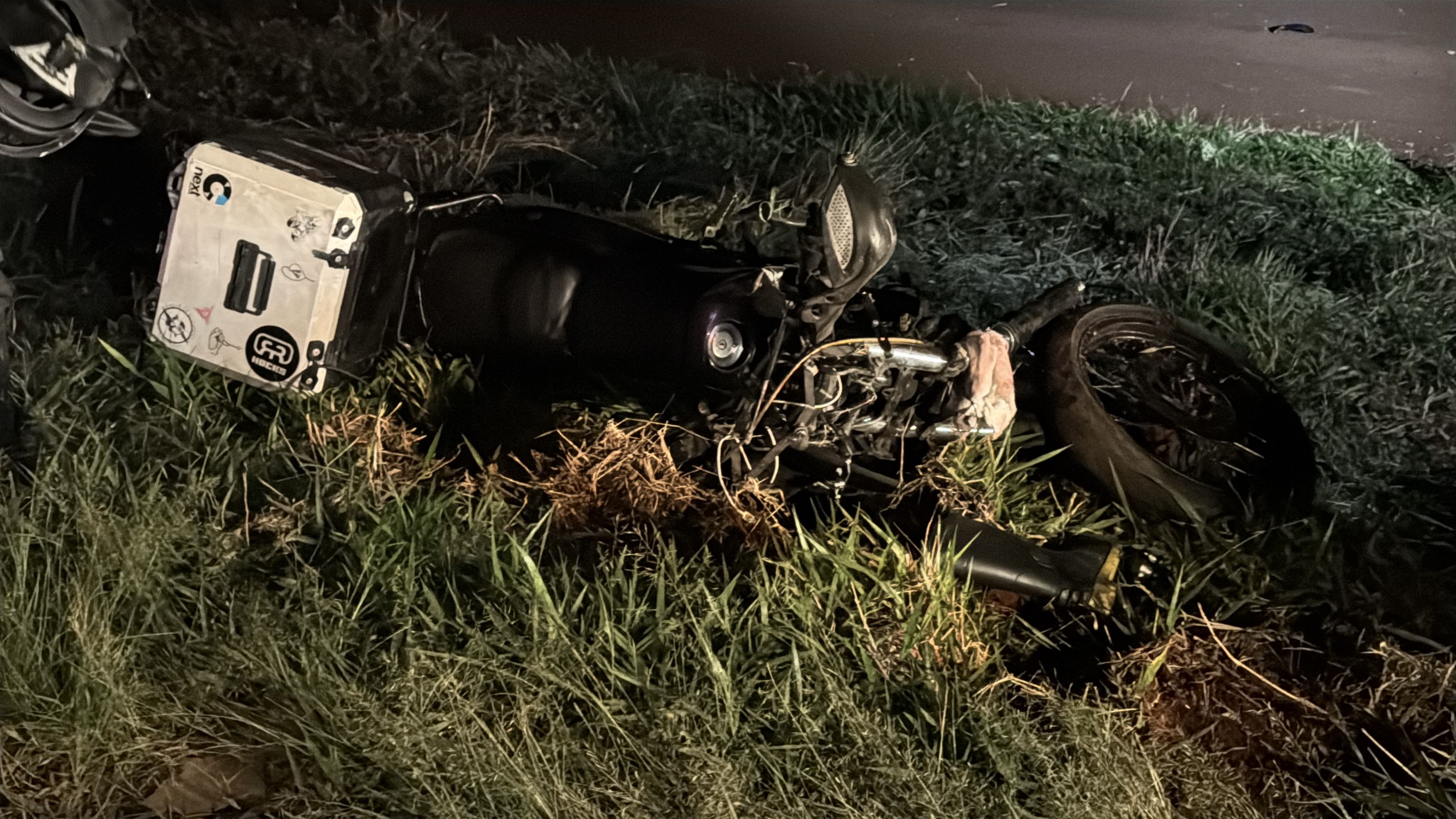 Imagem referente a notícia: Motorista embriagado invade pista contrária e deixa motociclista em estado grave na BR-369 em Cascavel