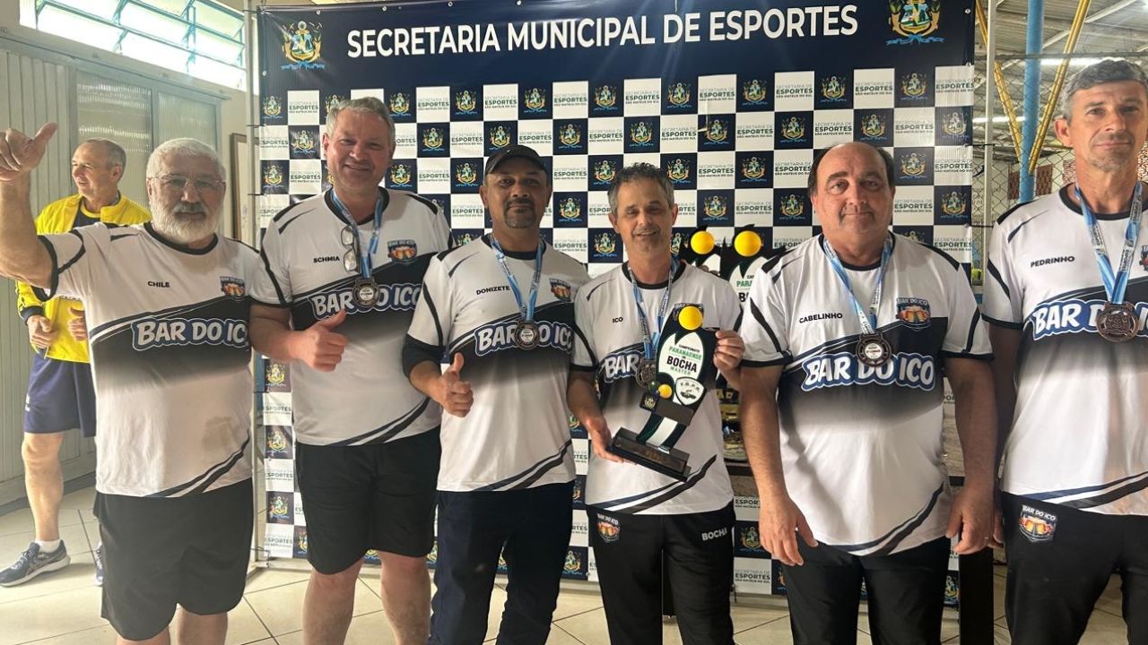 Corbélia sobe ao pódio e conquista 3º lugar no Campeonato Paranaense de Trios Master Masculino 50+ de bocha