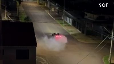 Imagem referente a notícia: Polícia Civil apreende BMW suspeita de ser usada em manobras perigosas em Cascavel