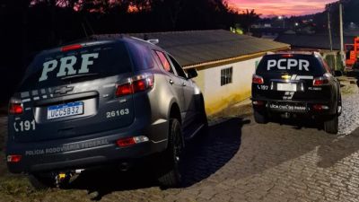Imagem referente a notícia: PRF e PCPR prendem 10 integrantes de organização criminosa especializada em roubos de cargas na BR-116