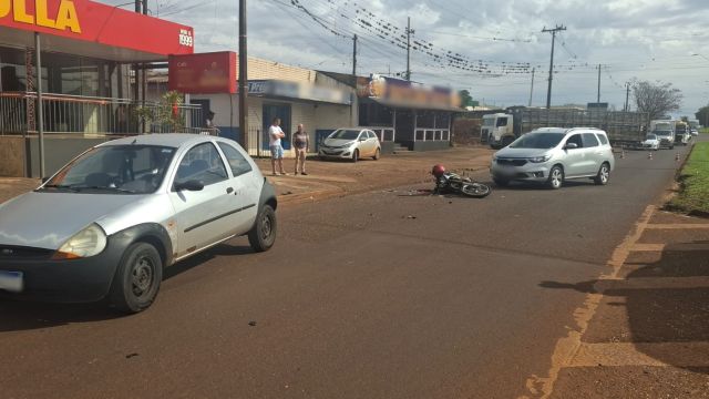 Motociclista fica gravemente ferido após sequência de colisões na PR-317, em Toledo