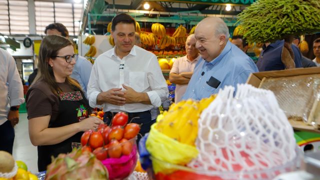 Sandro Alex e Greca propõem ampliar mercados municipais para impulsionar economia no Paraná