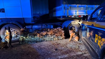 PRF encontra quase 300 kg de cocaína escondidos em tanque de carreta na BR-277 e prende motorista paraguaio