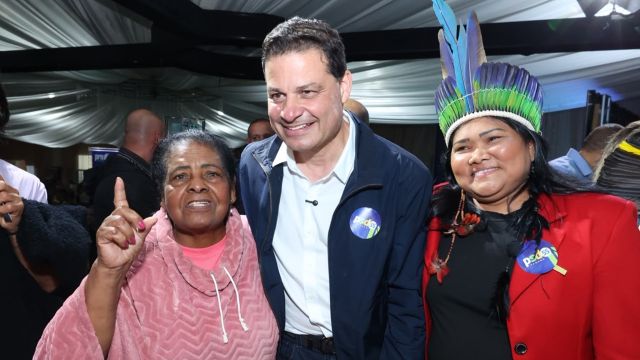 Sandro Alex reforça importância de políticas para mulheres nos 20 anos da Lei Maria da Penha