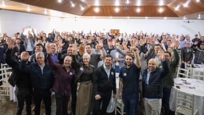 Imagem referente a notícia: Mais de 50 municípios reforçam apoio a Sergio Moro em articulação do Podemos Paraná liderada por Felipe Francischini