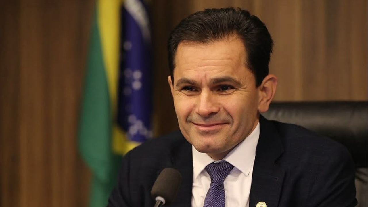 ALEP aprova projeto que torna semanal a execução dos Hinos Nacional e do Paraná nas escolas