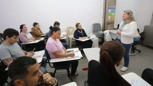 Cascavel fortalece coleta seletiva na Prefeitura e prepara servidores para serem facilitadores da reciclagem