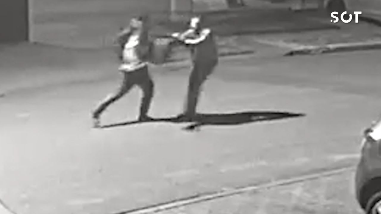 Câmeras registram confusão antes de homem ser ferido com golpes de faca em Cascavel