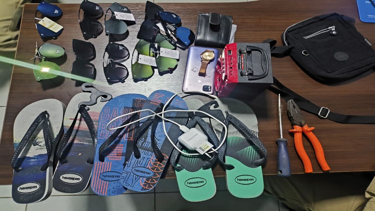 Homem é preso com objetos furtados e ferramentas usadas em arrombamentos em Guaraniaçu