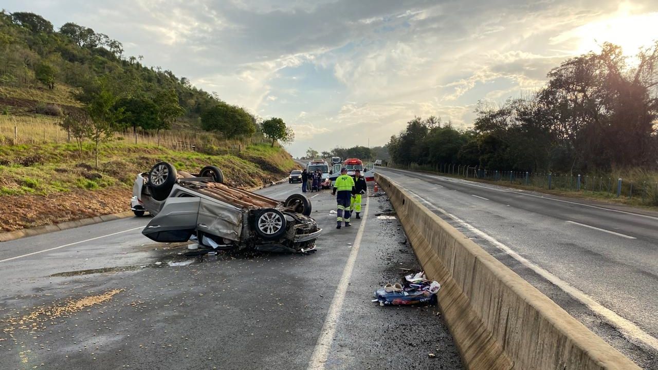 Fisioterapeuta de 28 anos morre após controle do veículo e ser ejetada durante o capotamento na BR-369