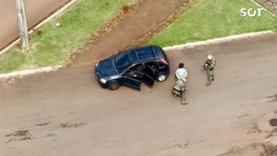 Falcão 15 localiza Corsa com 147 kg de maconha durante operação na BR-277, em Santa Tereza do Oeste