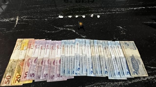 PM prende jovem com crack durante abordagem em terminal de transbordo em Cascavel