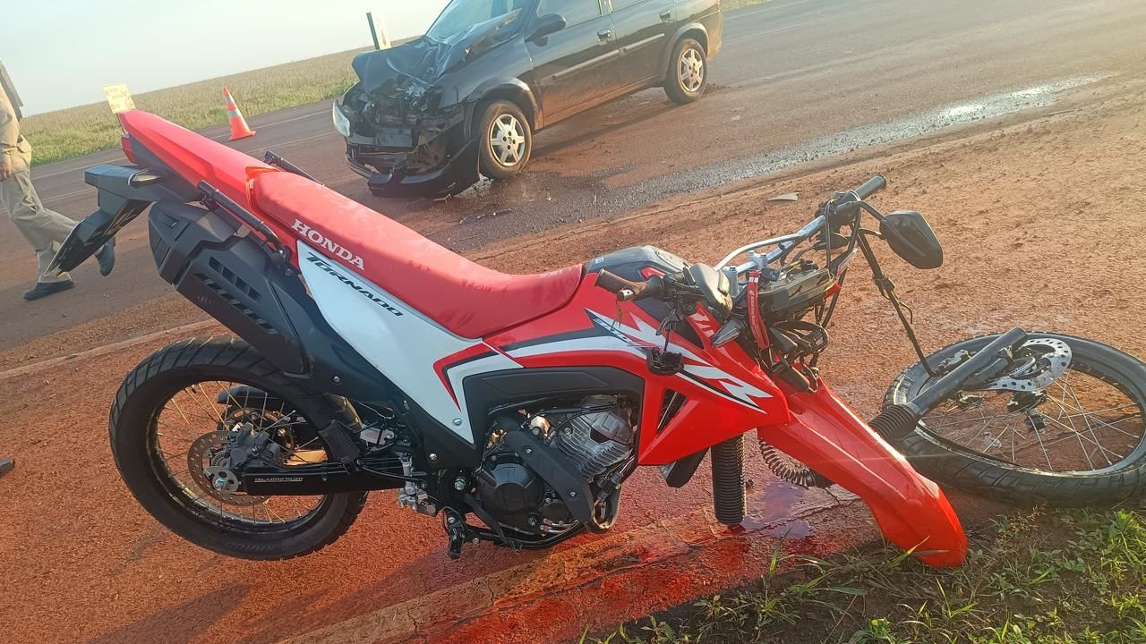 Colisão frontal entre carro e motocicleta deixa dois feridos na PR-364, em Palotina