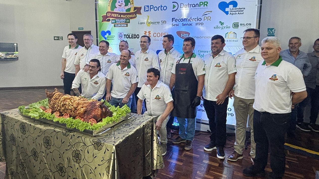 Prefeitura de Toledo prestigia lançamento da 53ª Festa Nacional do Porco no Rolete