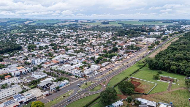 EPR Iguaçu realiza recuperação noturna de pavimento na BR-277, em Céu Azul